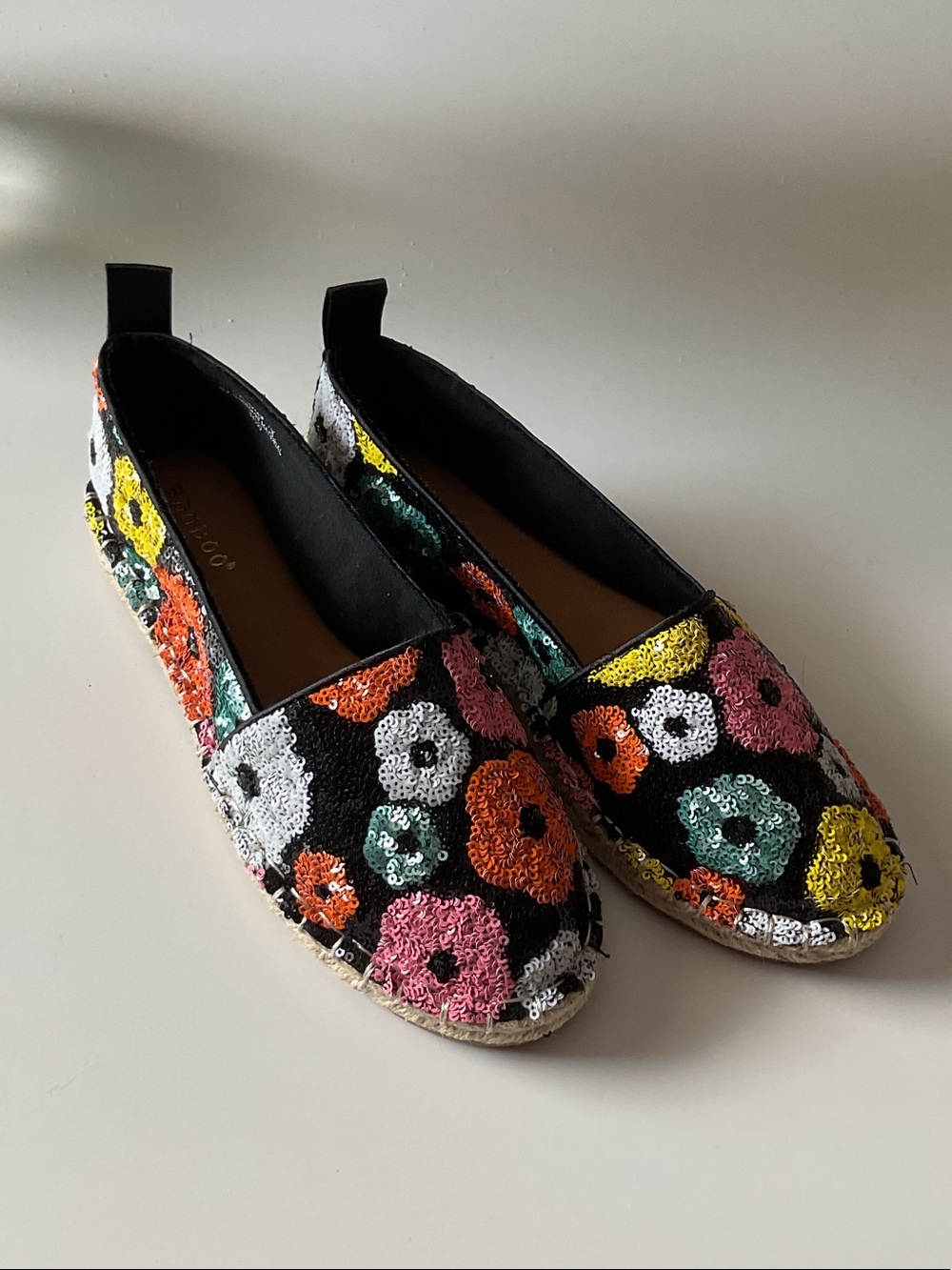 BAMBOO Black Espadrilles with Multicolor Sequin Flowers